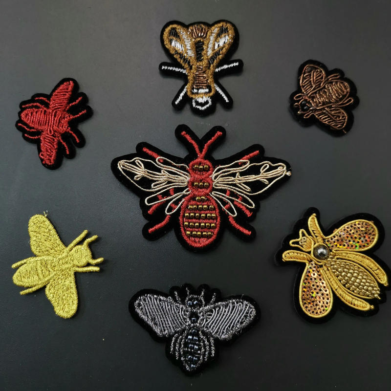 Description Picture 4 of itemBees sequins Rhinestones bead brooch patches applique sew on beading applique clothes shoes bags decoration patchfor clothing