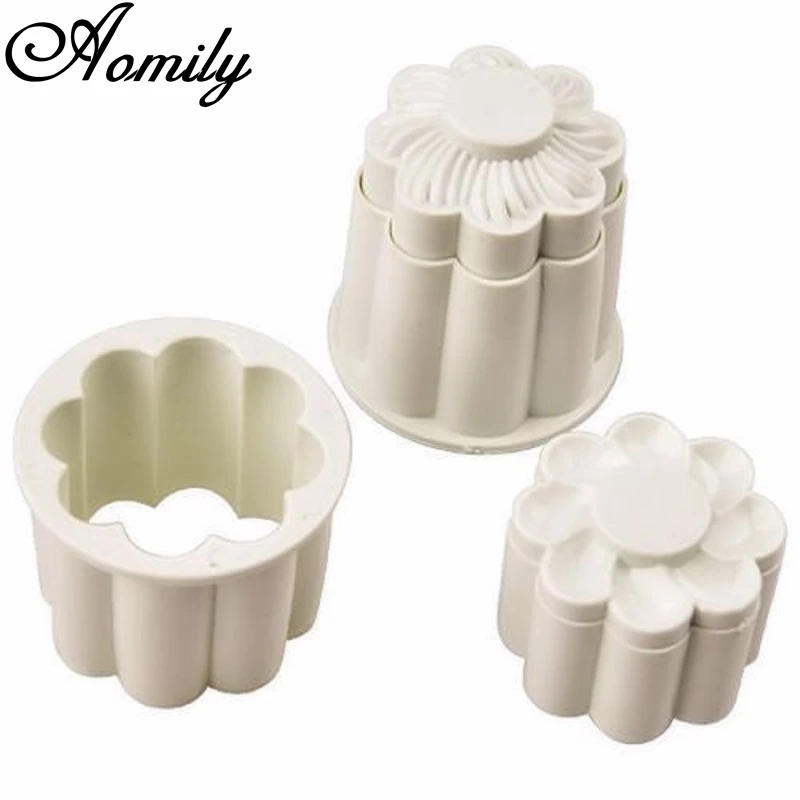Description Picture 4 of itemAomily 2Pcs/Set Flowers 3D Cookies Fondant Cutter Homemade Cake Pastry DIY Baking Embossed Chocolate Biscuit Mold Decorating