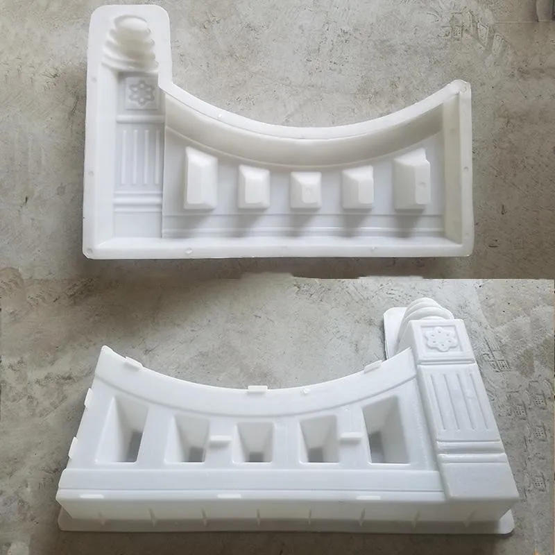 Description Picture 6 of item1pcs Concrete Fence Mold Garden Flower Pool Plastic Mold Brick Courtyard Rectangle Antique Flower Pond Paving Molds DIY 61x41cm