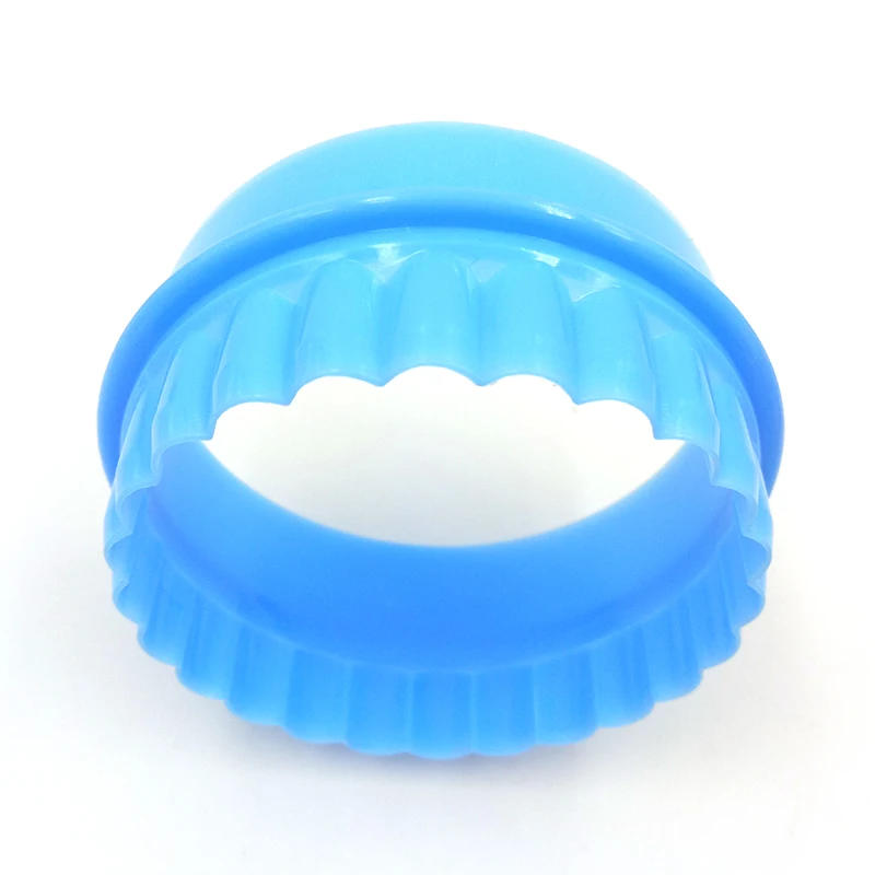Description Picture 6 of item1 Set Plastic Cupcake Round Shape Cookie Cutter Cake Mold Biscuit Fondant DIY Cake Kitchen Cooking Tools 6 size together