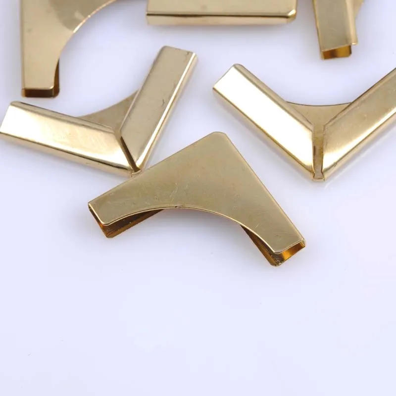 Description Picture 3 of itemSilver 10Pcs 2color Metal Book Corner Trilateral Albums Menus Folders Box Corner Protectors For Decor 33x33x8mm CP1498