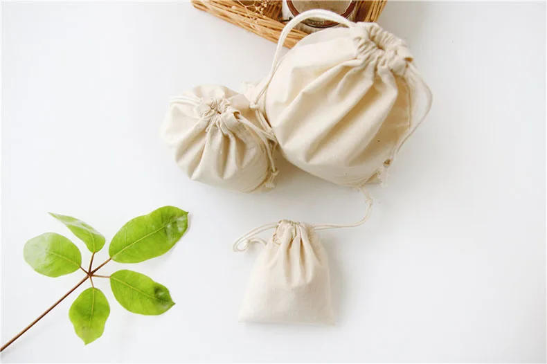 Description Picture 6 of item1Pc Cotton Linen Fabric Dust Cloth Bag Burlap Jute Bags Christmas Decoration Wedding Favor Pouch Drawstring Gift Bags