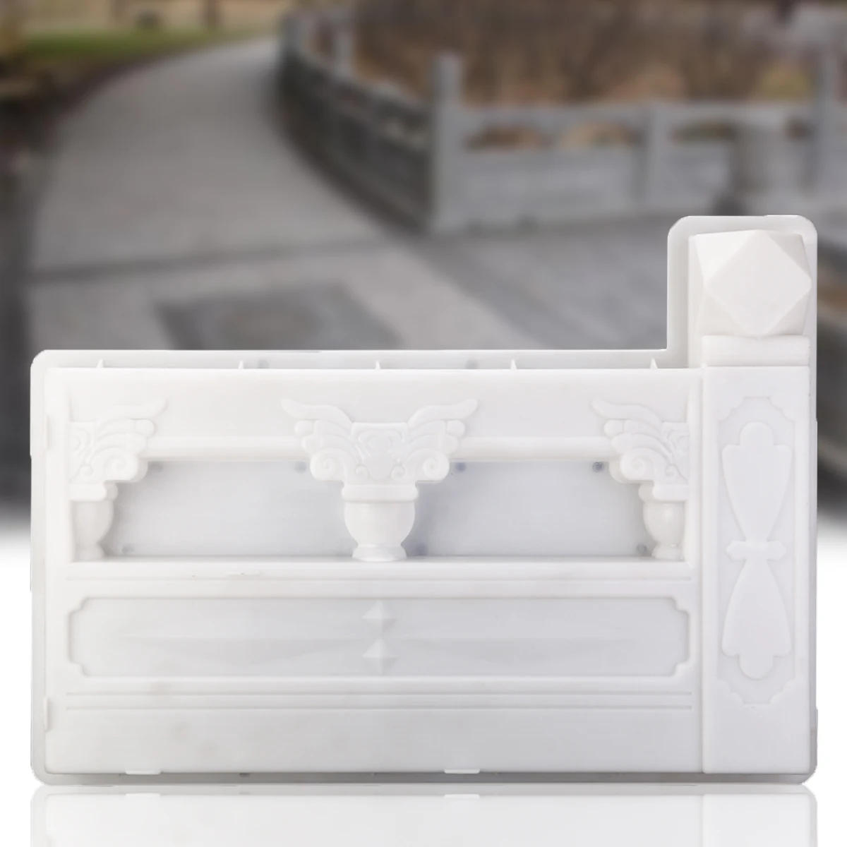 Description Picture 5 of itemHeat shield Concrete Paving Mold Pool Plastic Mold Brick Courtyard Rectangle Antique Flower Pond Paving Molds DIY 30x30x13cm