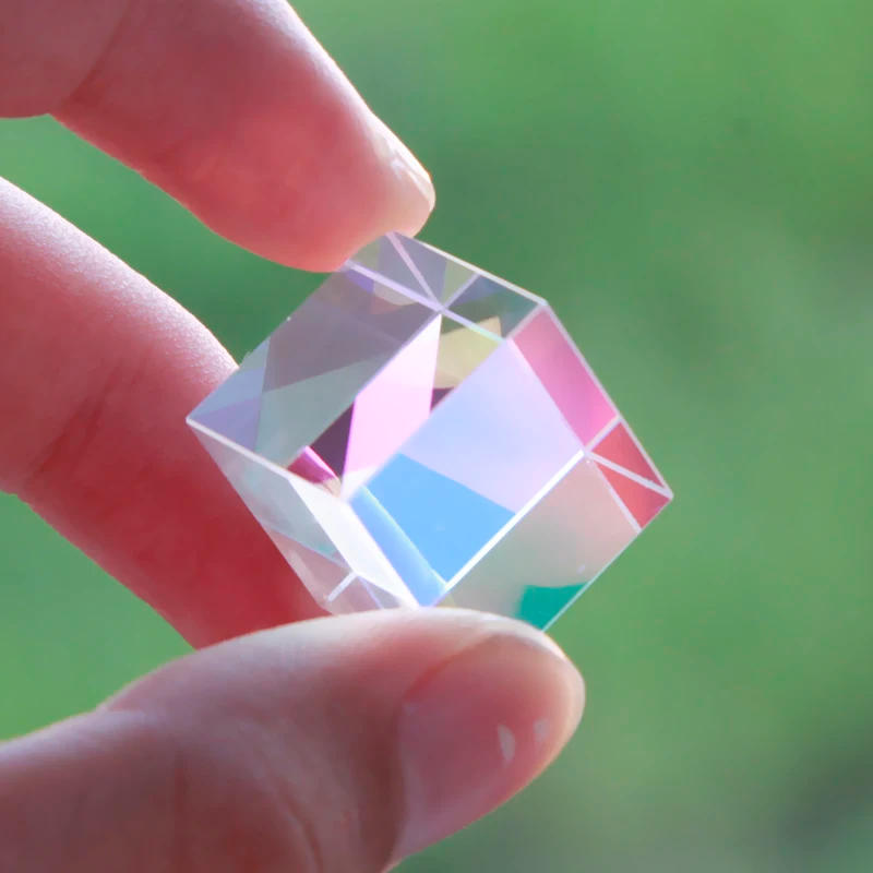 Description Picture 4 of itemGlass Cube 18Mm Dichroic Prism X-Cube Prisms for Photographic Beam Splitting Photography Accessories Decorate Gifts Cute Light
