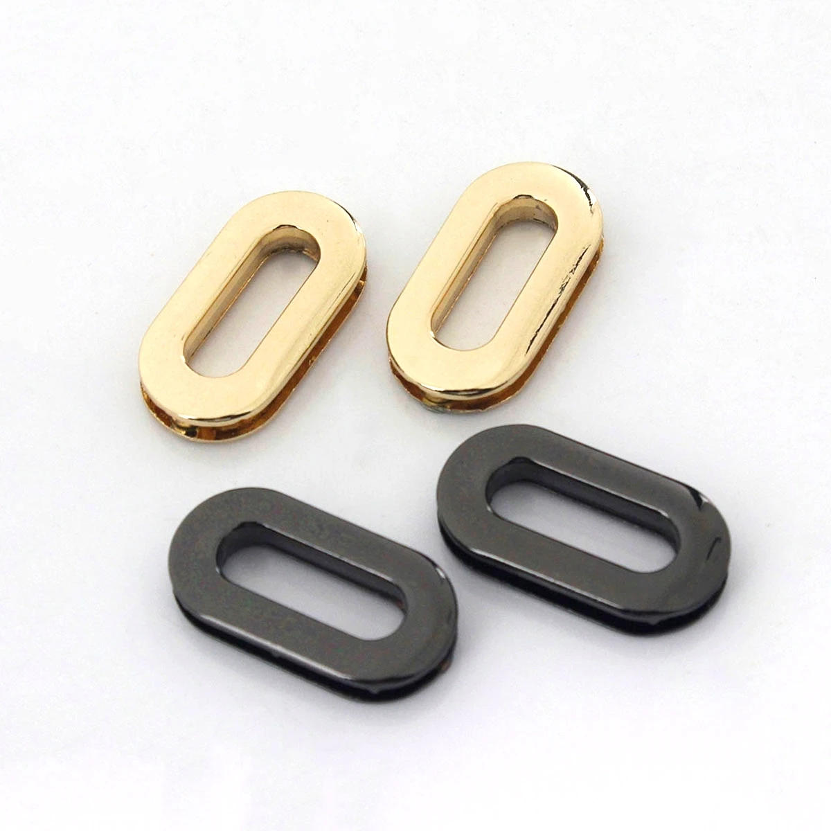 Description Picture 6 of item2pcs Metal Oval Screw Back Eyelets With Washer Grommets Leather Craft Accessory for Bag Garment Shoe Clothes Jeans Decoration