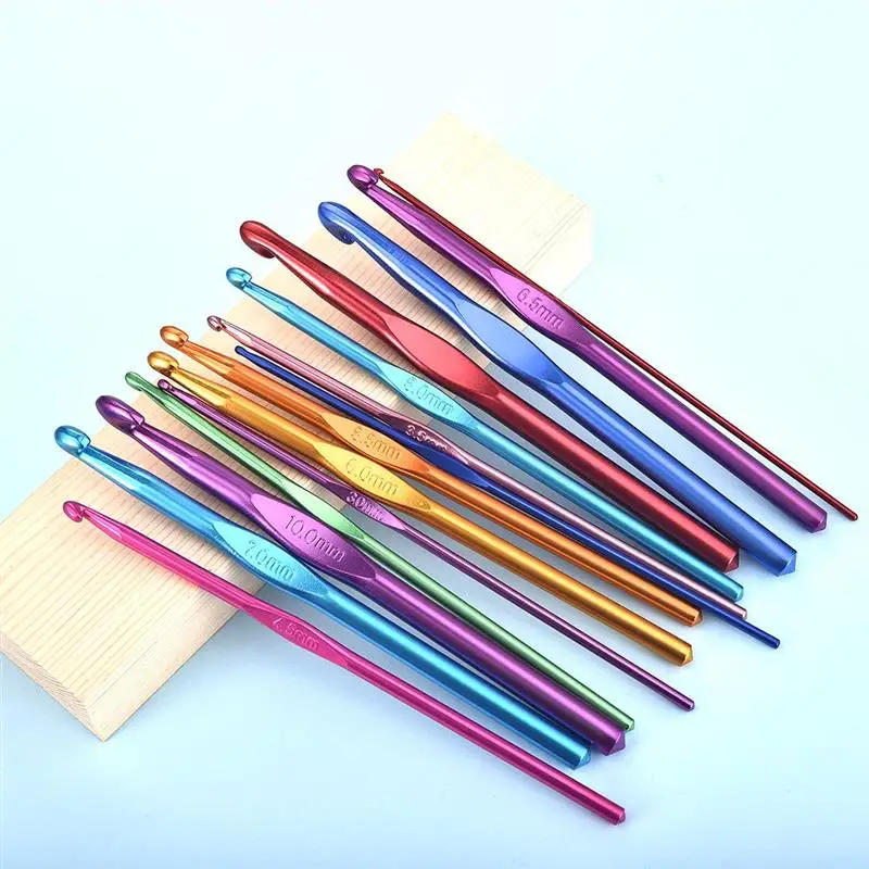 Description Picture 6 of item12pcs 1pcs Metal/Wooden/Plastic Handle Crochet Hook Knitting Needles Set Crocheting Needle Tool Sweater Knitting DIY Crafts
