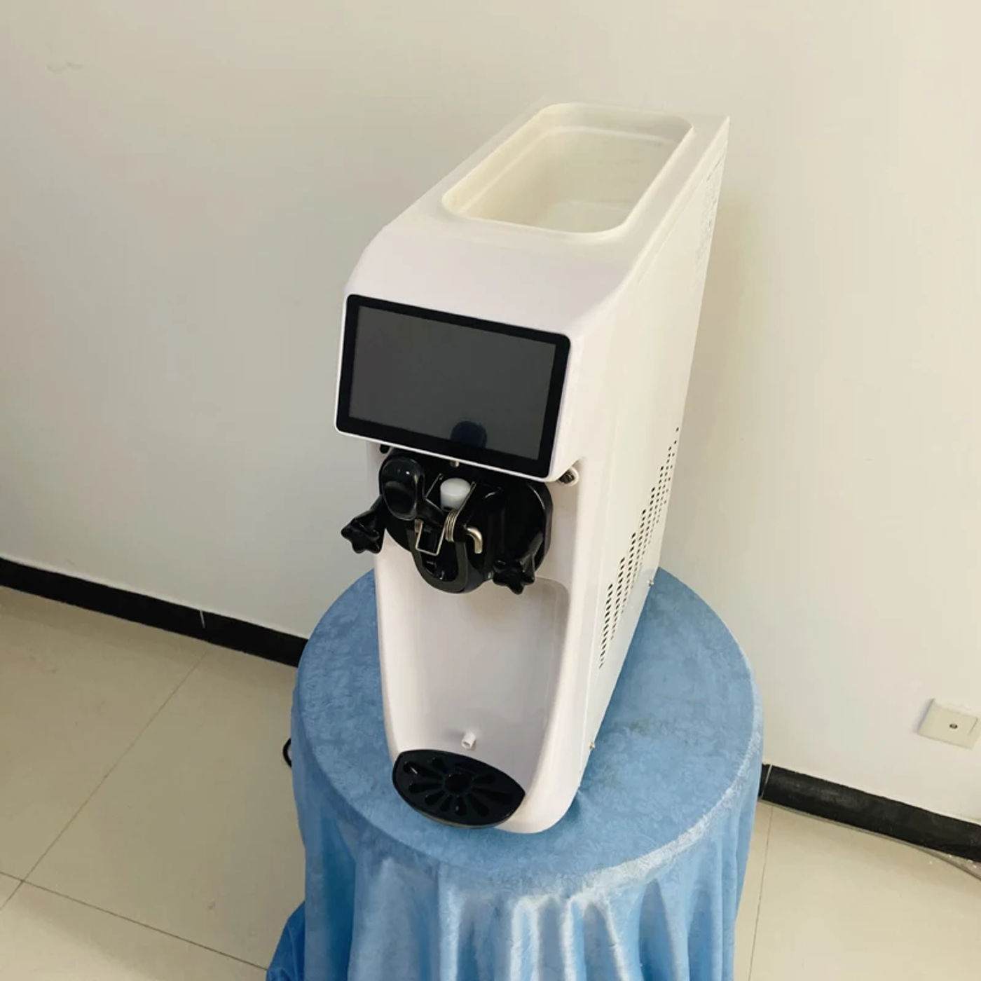Slide ec5fbf26690c4c7fb137258166755059