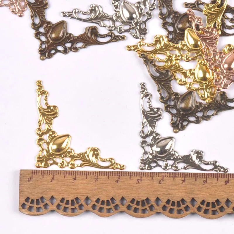 Description Picture 4 of item20pcs Silver/Golden/Bronze Metal Books Corners Protectors For Scrapbooking Accessories Photo Albums DIY Crafts Decor 40x40mm
