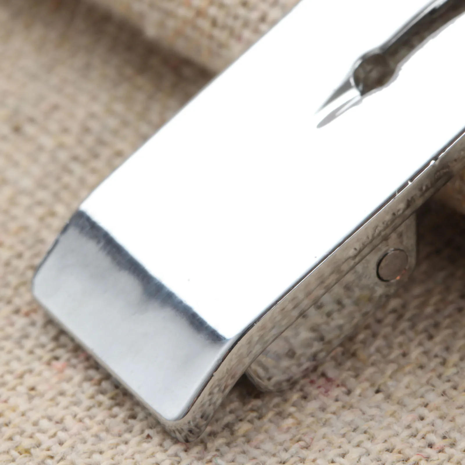 Description Picture 6 of item1Pc Iron Multi-function Domestic Sewing Machine Presser Feet Foot Straight Stitch Stitching Sewing Tools & Accessory for Brother