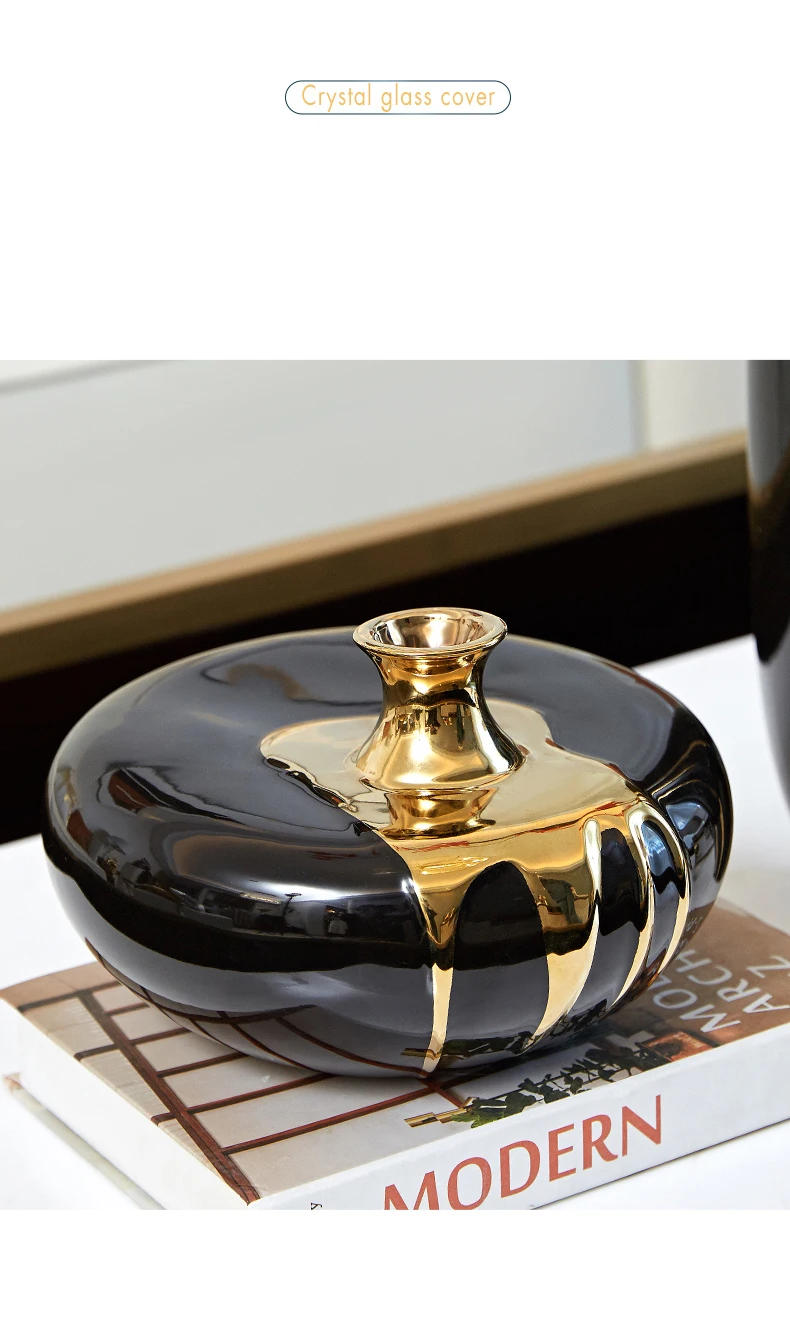 Description Picture 4 of itemModern Luxury Ceramic Vase Flower Arrangement Dried Flower Decoration Black Gold Vase Living Room Decoration Flower Vase Home