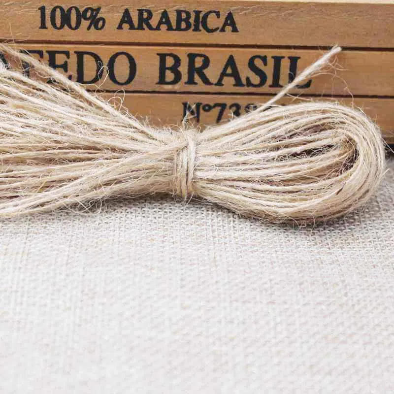 Description Picture 5 of itemParcking tag Scallop shape 5x3cm 100 tag white color  wedding candy gift tags Feathers pattern decoration hang tag party suppile