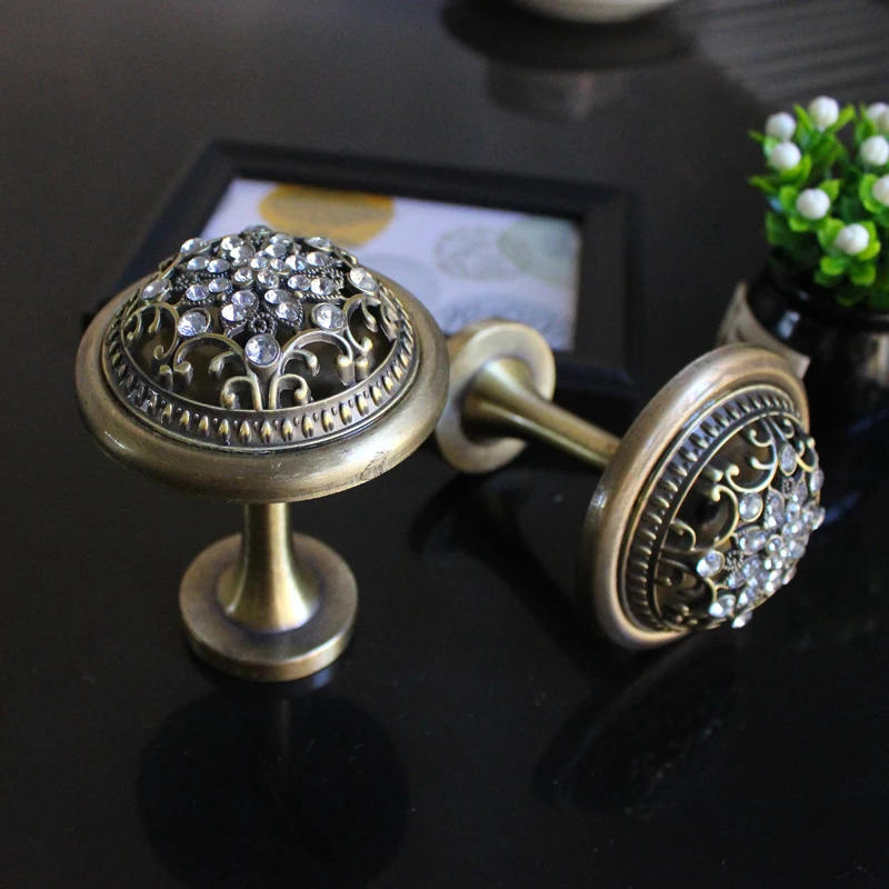 Description Picture 4 of itemGlass Curtain Hooks Zinc Alloy Wall Bracket Living Room Home Decoration Accessories 2pcs