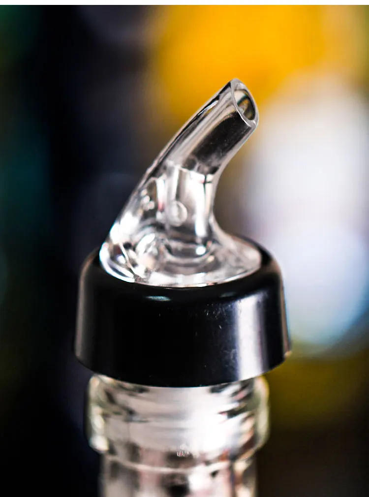 Description Picture 6 of itemPortable 30ml Quantitative Wine Pourer Alcohol Liquid Dispenser Measuring Oil Bottle Spout Wine Decanter Bar Tool