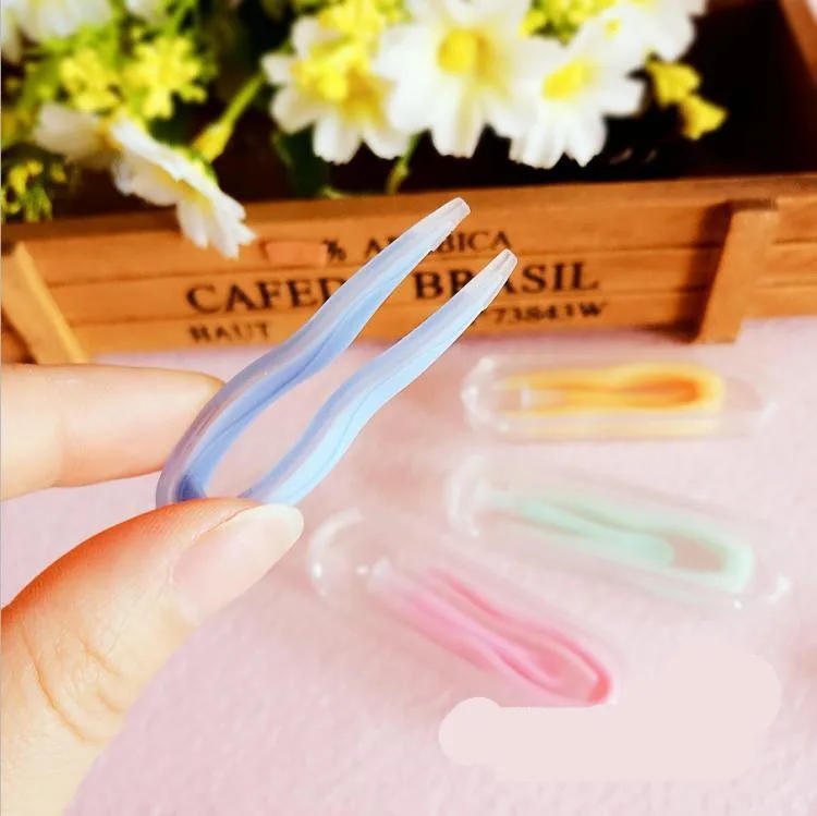 Description Picture 3 of itemCustomized Box Color Contact Lens Case Clip Stick Tweezers Combination Box Piece Clip Set for Lenses Random Color Tweezers