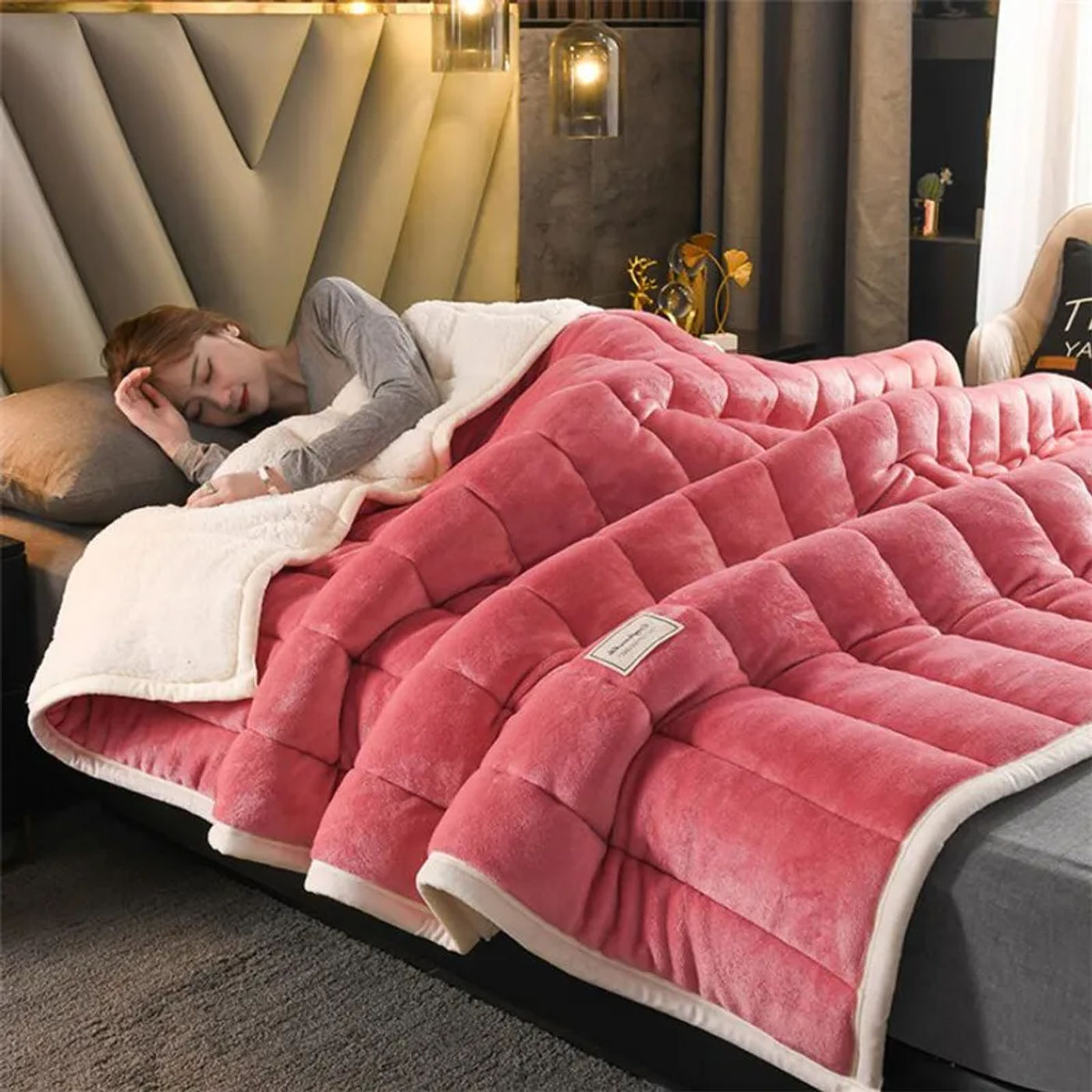 Description Picture 2 of itemHome Lamb Cashmere Thick Bed Blanket Sofa Winter Warm Sherpa Duvet Cover Newborn Wraps Kids Bedspread 180X200CM