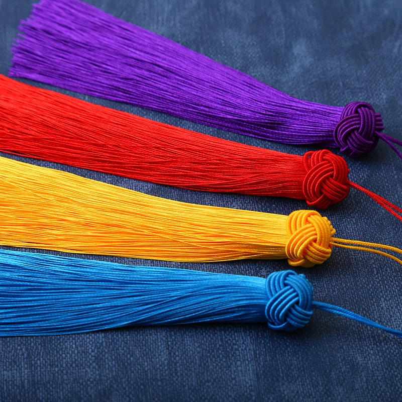 Description Picture 5 of item5Pcs/Lot 15cm Silk Tassels with Cord Loop Chinese Knot Tassels Fringe Brush Handmade Pineapple Cap Tassel For DIY Jewelry Making