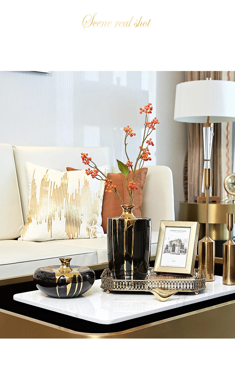 Description Picture 6 of itemModern Luxury Ceramic Vase Flower Arrangement Dried Flower Decoration Black Gold Vase Living Room Decoration Flower Vase Home