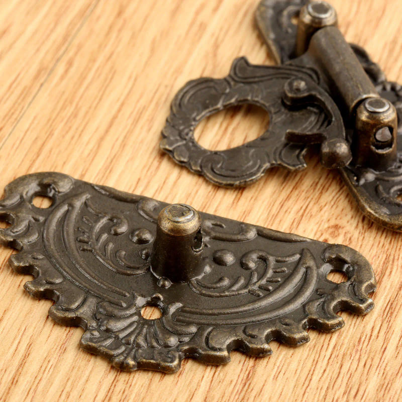 Description Picture 5 of item1x Antique Box Hasps Lock Catch Latches for Jewelry Chest Box Suitcase Buckle Clip Clasp Vintage Funiture Hardware