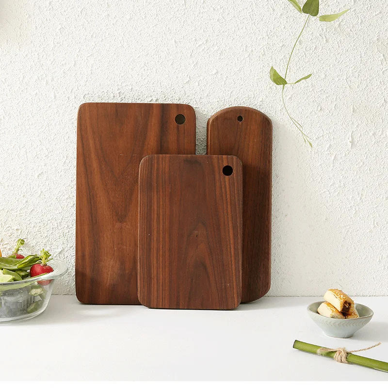 Description Picture 3 of itemQuality Kitchen Wooden Chopping Blocks Beech Walnut Cutting Board Pizza Bread Fruit Sushi Tray Hangable Non-slip Kitchen Tools