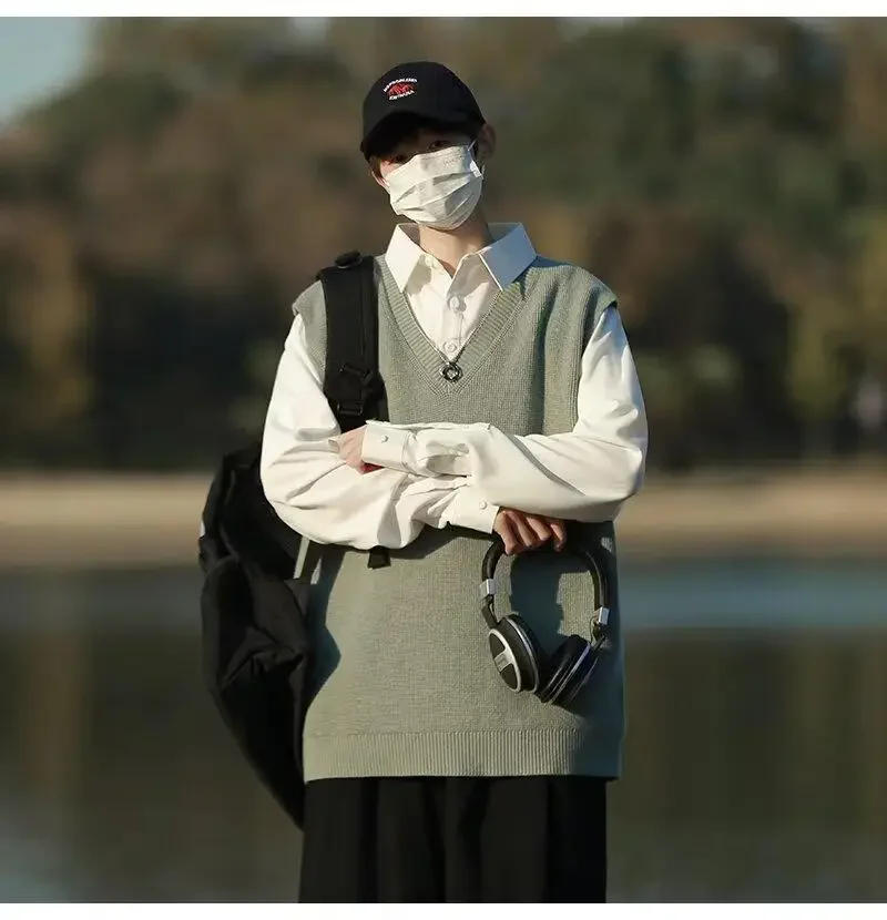 Description Picture 6 of itemJapanese Style Casual Men's Sweatvest Loose Fit Shoulder Vest V-neck Knitted Top Shirt Sleeve Two-piece Illusion