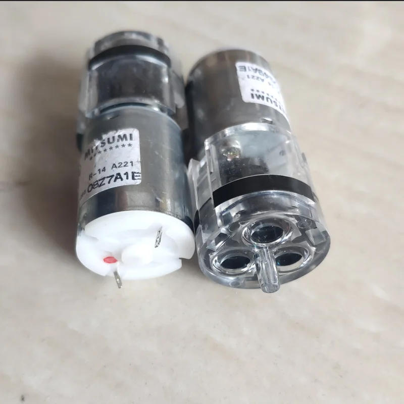 Description Picture 5 of itemJapan 27mm 370 blood pressure monitor air pump 6V xoygen supply pump R-14 micro pressure pump,label with scratches ~