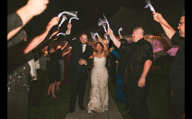 Description Picture 3 of itemLong White Fiber Optic Stick 3 Mode Wedding Sparkler LED Light Up Wand Glow Party Supply Wedding Favor Bridal Shower 24/48/72Pcs