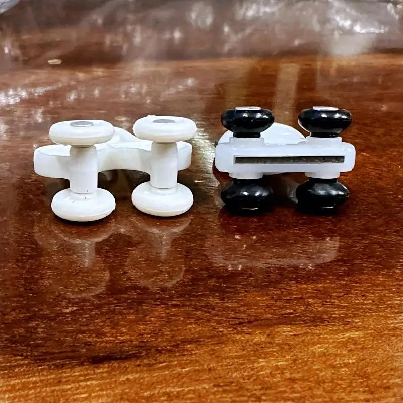 Description Picture 5 of item80PCS plastic nano silent curtain track pulley old-fashioned four wheel bead hanging wheel hook window decoration accessories