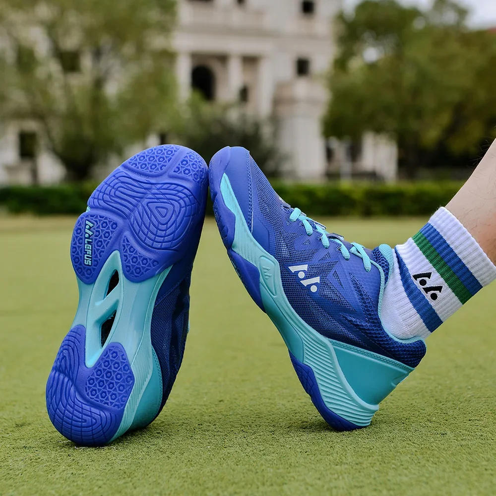 Description Picture 5 of itemHigh Quality Badminton Shoes Wear-Resisting Volleyball Footwears Men Badminton Sneakers Women Comfortable Training Sport Shoes