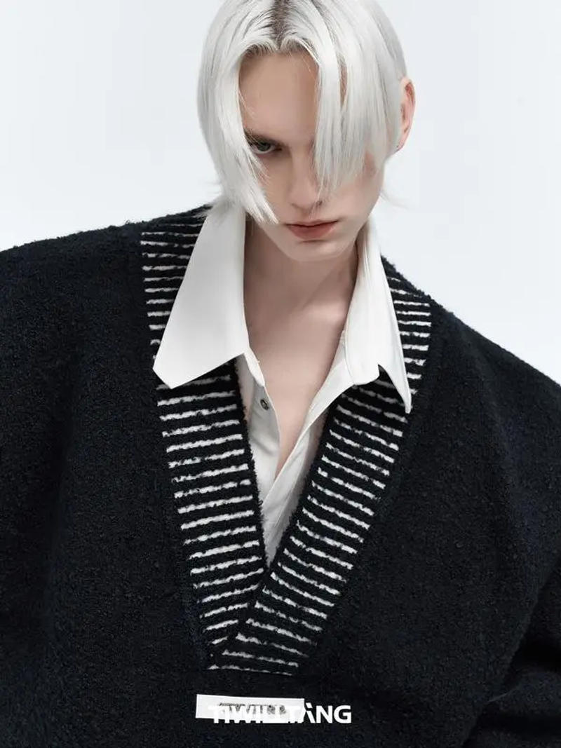 Description Picture 4 of itemAmerican Contrasting Color Splicing Niche V-neck Sweater Men's Vintage Knitted Loose Casual High Street Pullovers Male Clothes