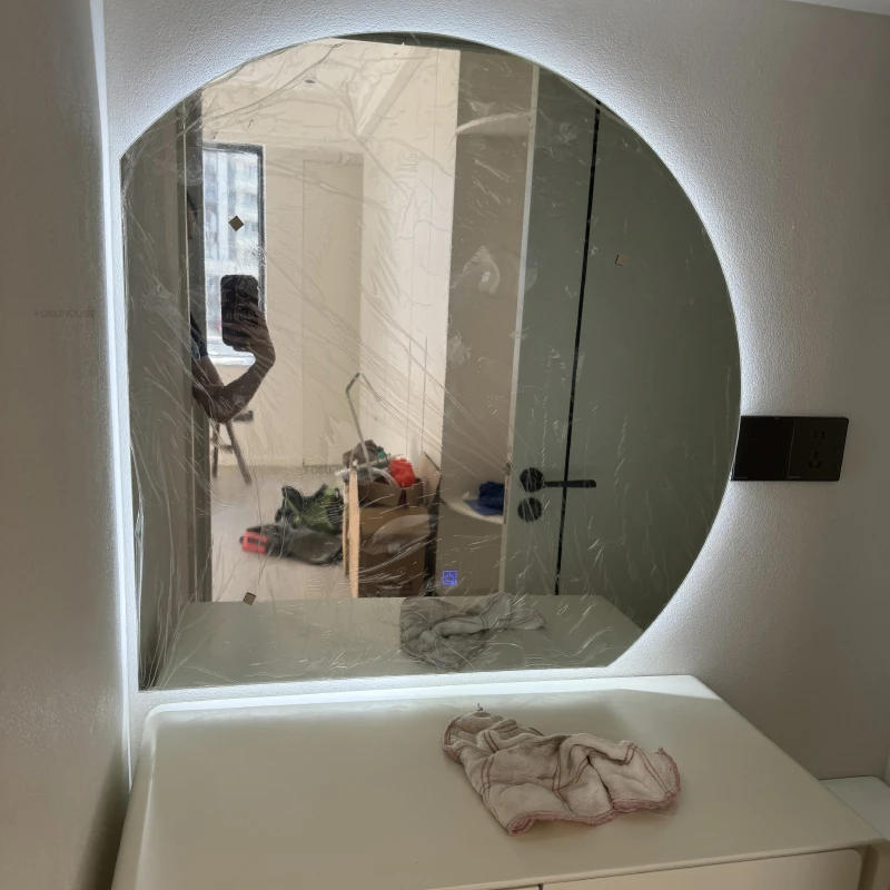 Description Picture 3 of itemEuropean Semicircular Smart Bathroom Mirrors Special-shaped Wall-mounted Bath Mirrors Multi-functional Bedroom Makeup Mirror
