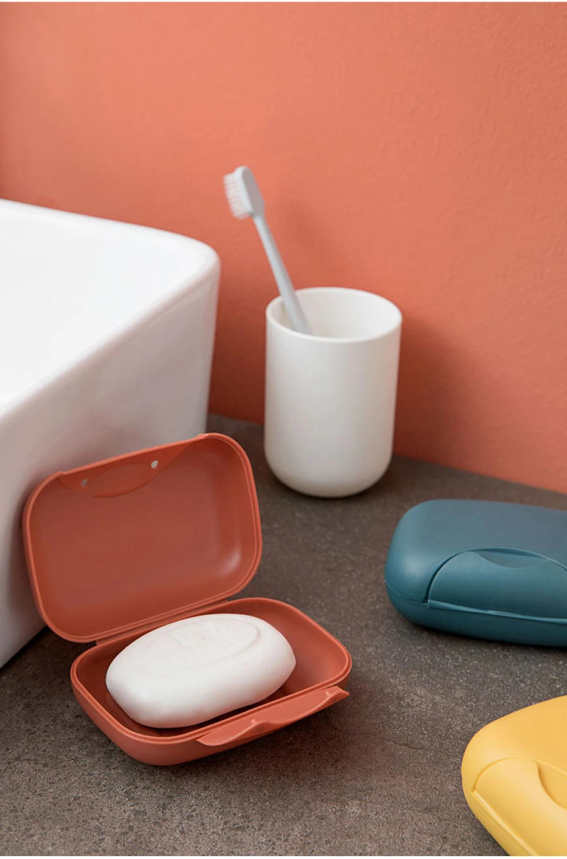 Description Picture 3 of itemPortable Travel Soap Box Four Colors Waterproof Leak Proof Stylish Compact Easy To Carry Bathroom Storage Sealed Box