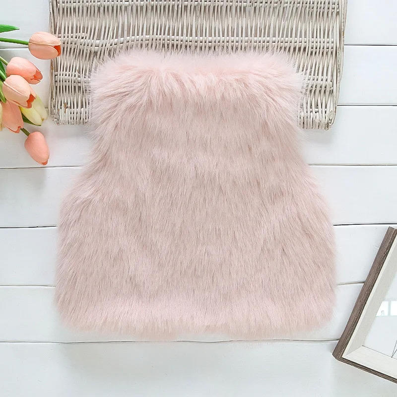 Description Picture 5 of itemBaby Girl'S Autumn And Winter New Warm Jacket Sleeveless Nail Bead Large Bow Furry Vest Suitable For 0-3 Years Old