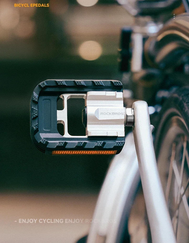 Description Picture 2 of itemROCKBROS Bicycle Pedals Foldable MTB Pedal Aluminum Anti-slip Foldable Pedals Cycling Self-lubricating Bearings Reflective Pedal