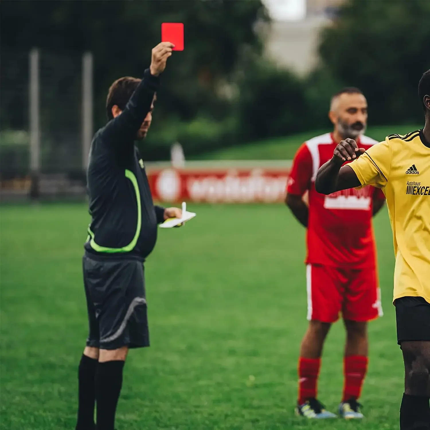 Description Picture 6 of itemReferee Card Set, Scorebook Whistle Pencil Football Referee Red and Yellow Warning Cards for Soccer Football Sports Games