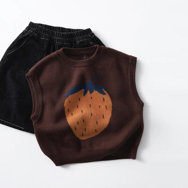 Description Picture 5 of item2025 Autumn Winter Kids Vest 100% Cotton Strawberry Embroidered Unisex Toddler Knit Sleeveless Tops Sweaters 1-7Y