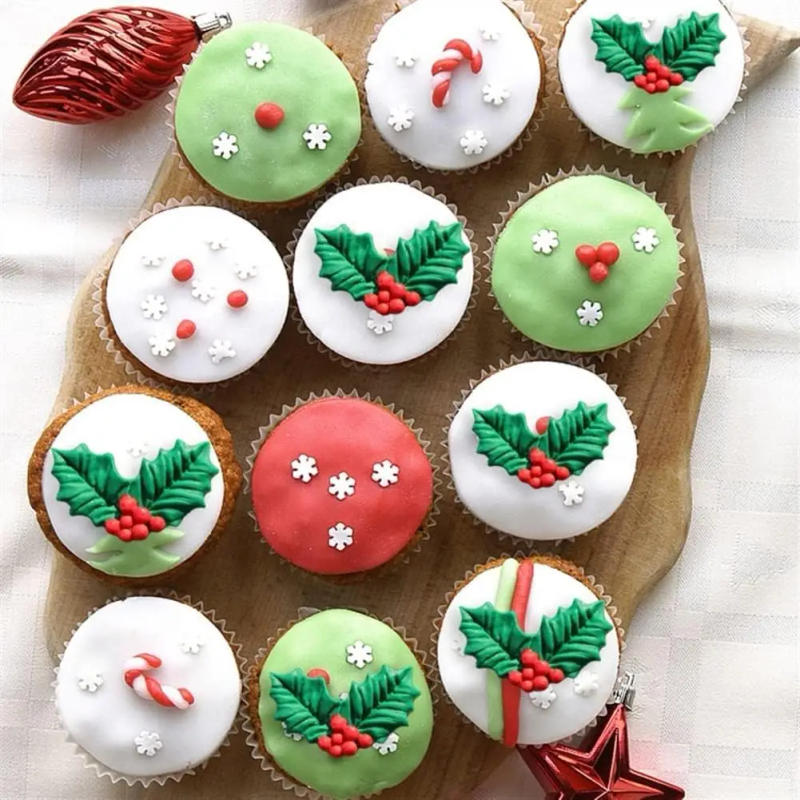 Description Picture 4 of item2PCS Leaf Shape Silicone Christmas Decorations Mold 3D Fondant Mold for DIY Pudding Chocolate Desserts Handmade Baking Tools