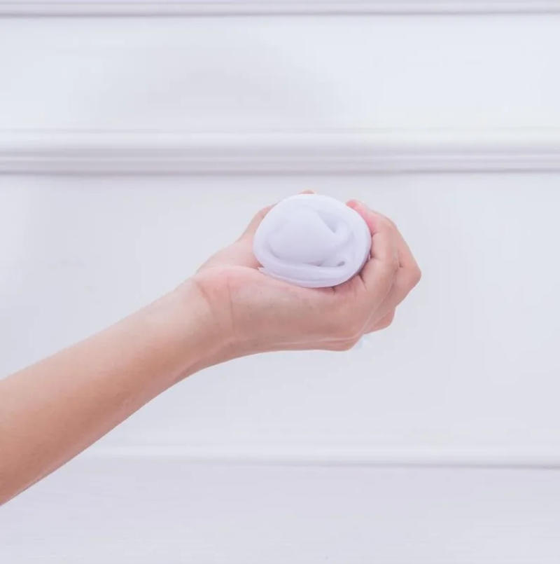 Description Picture 6 of itemWaterproof Silicone Shoe Cover High Top Rain Boots Cover Non-slip Shoes Protector Outdoor Reusable Thickened Footwear