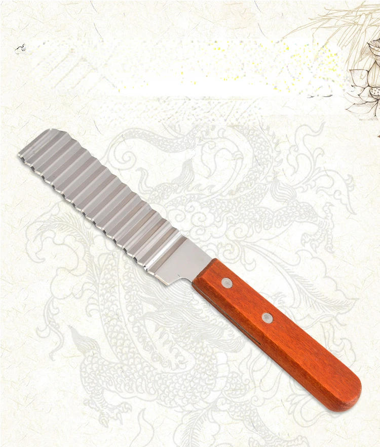 Description Picture 3 of itemFrench fries slicing knife with wooden handle, corrugated stainless steel fries cutting knife, potato slicing, corrugated cutter