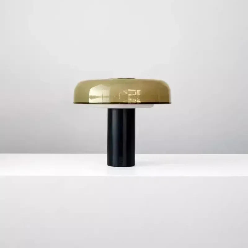 Description Picture 2 of itemNordicsimple modern light luxurydesklamp designer living room bedroom bedside model room exhibition hall decorative glassторшер