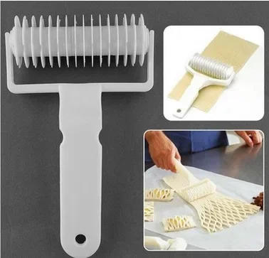 Description Picture 4 of itemPlastic Pastry Pizza Lattice Roller Cutter Baking Tool Pull Net Wheel Knife for Dough Cookie Pie Kitchen Gadgets Baking Tools