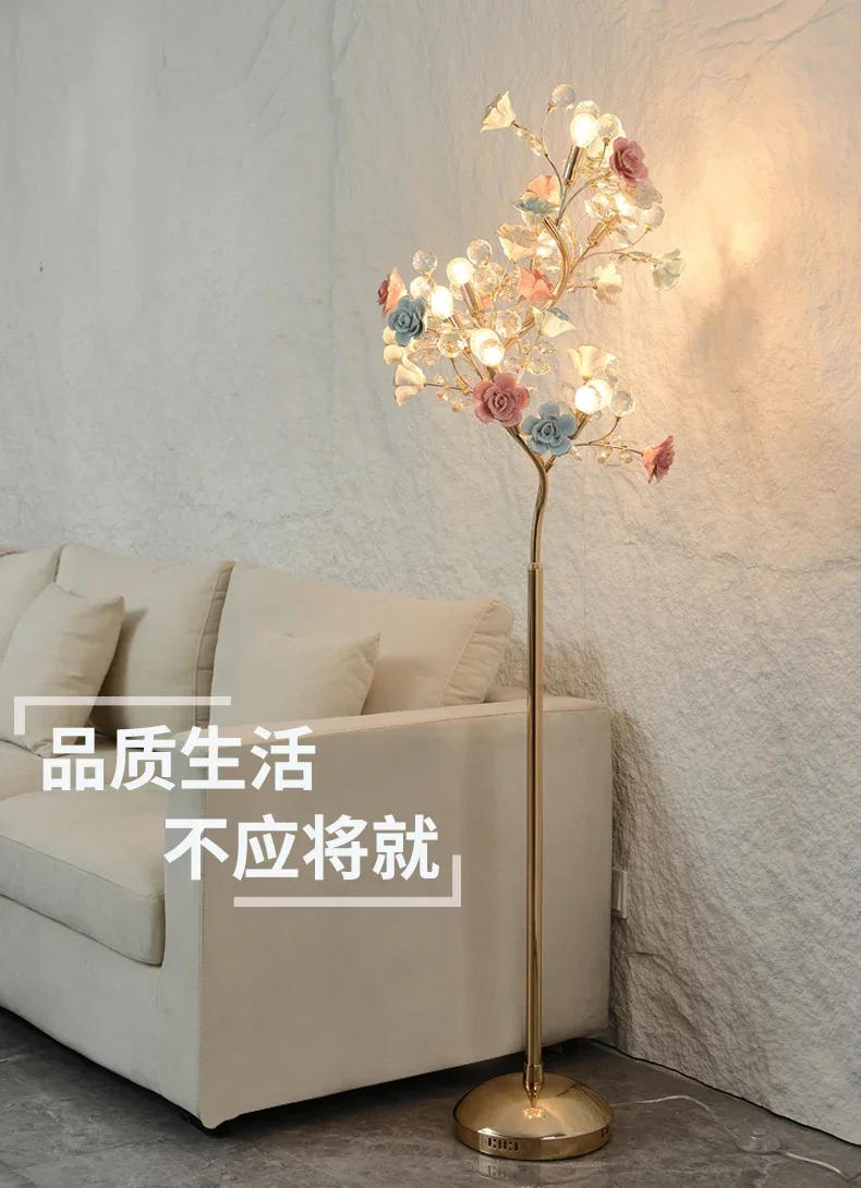 Description Picture 2 of itemCrystal living room floor lamp light luxury high sense creative American bedside new vertical floor lampторшернапольная лампа