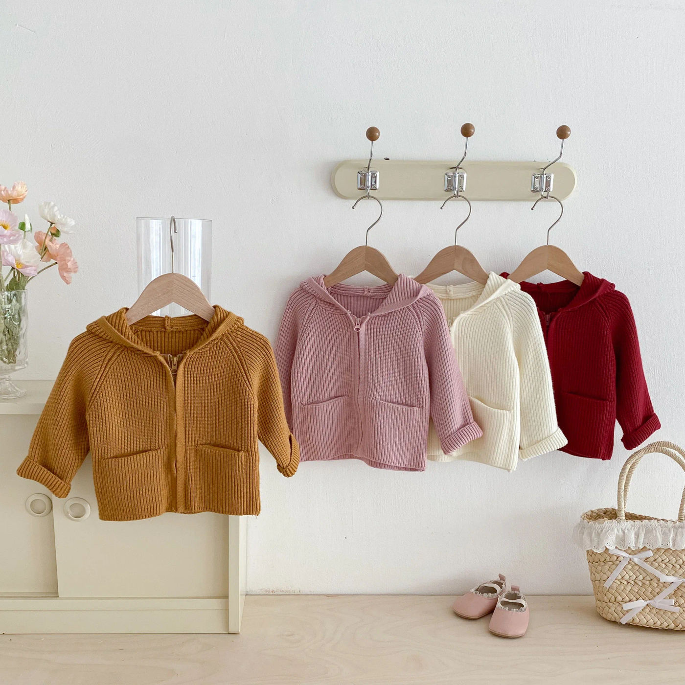 Description Picture 5 of itemBaby Girls Solid Color Hooded Sweater Jacket 2025 Autumn And Winter Infant Girl's Knitted Cardigan Coat Casual Outerwear
