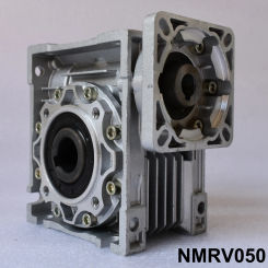 1:15 Ratio Reduction 19mm Input Bore 25mm Output Flange nmrv050 rpm High Torque Worm Gear Motor Speed Reducer for Engine