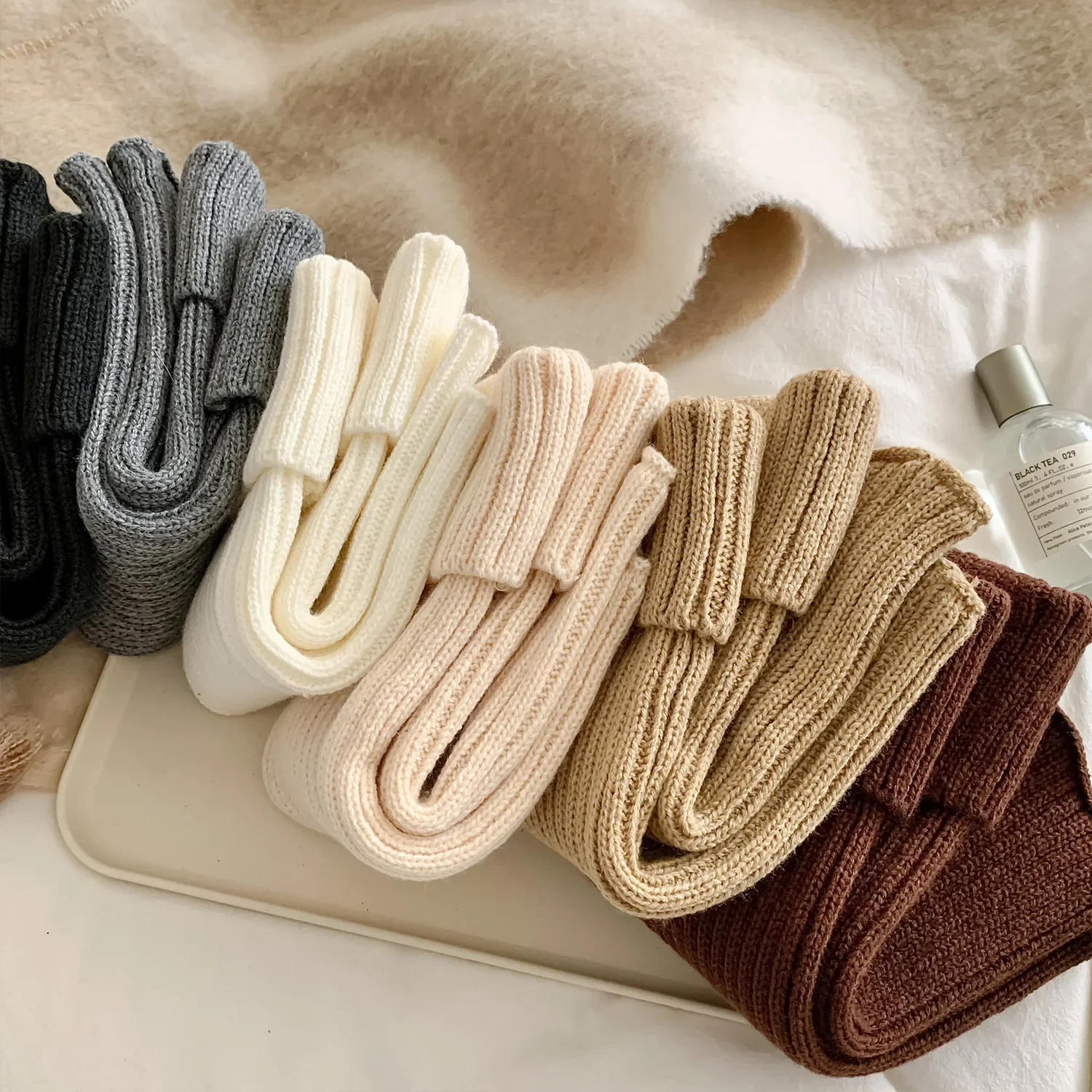 Description Picture 3 of itemThickened Leg Warmers Long Socks Korea Style JK Uniform Bubble Socks Fashion Lolita Girl Loose Socks Women's Versatile Stockings