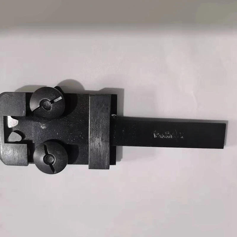 Description Picture 5 of itemHorseback riding nail automatic folding machine Wire stapler, Haole nail head, wire rubbing and pressing wheel assembly