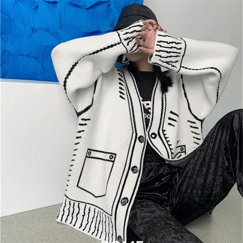 Description Picture 5 of itemPrint Graffiti Cardigan Women Long Sleeve Top Y2K Loose V-neck Sweater Autumn Winter Streetwear Knitted Female Cardigans Coat