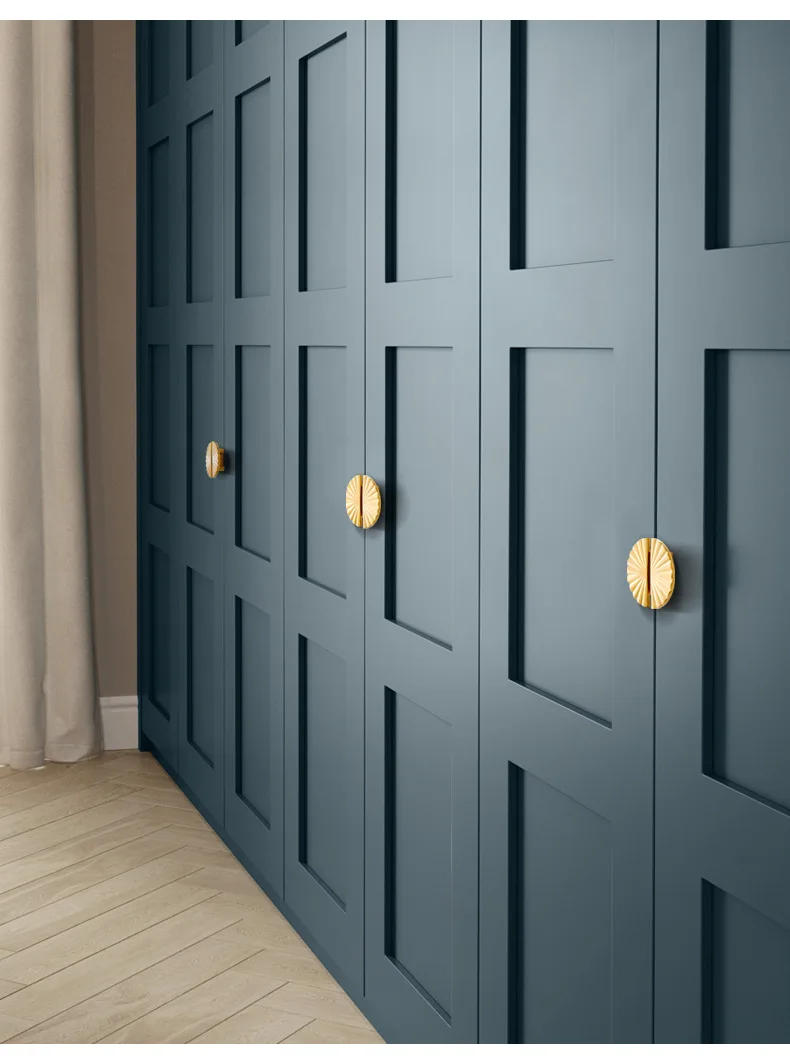 Description Picture 5 of itemNordic Golden Cabinet Door Drawer Handle Rose Gold Handle Shoes Cabinet Wardrobe Light Luxury Brass Cabinet Handle