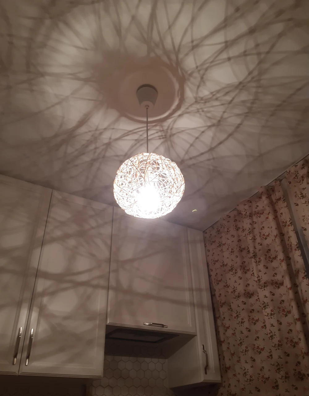 Description Picture 4 of itemRattan Wicker Bamboo Wood Pendant Light Ceiling Lustre Chandelier Hanging Lamp Hand Knitted Braided Home Living Bed Room Decor