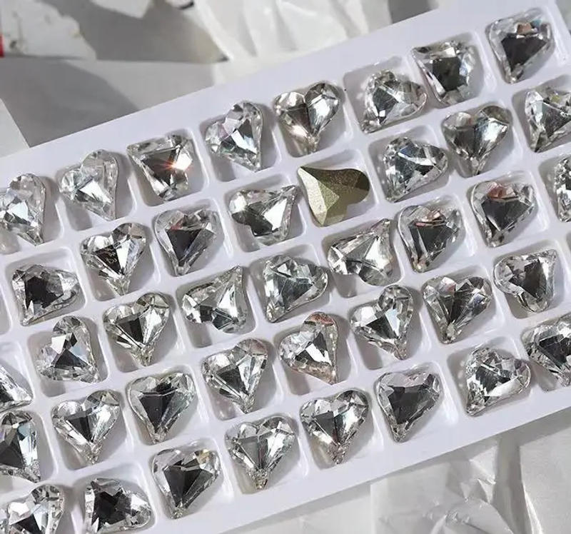 Description Picture 5 of item10pcs Pink Heart Rhinestones Nail Art Decorations Crystal Charms Diamond Jewelry Gem Nail Parts Accessories Stones Manicure