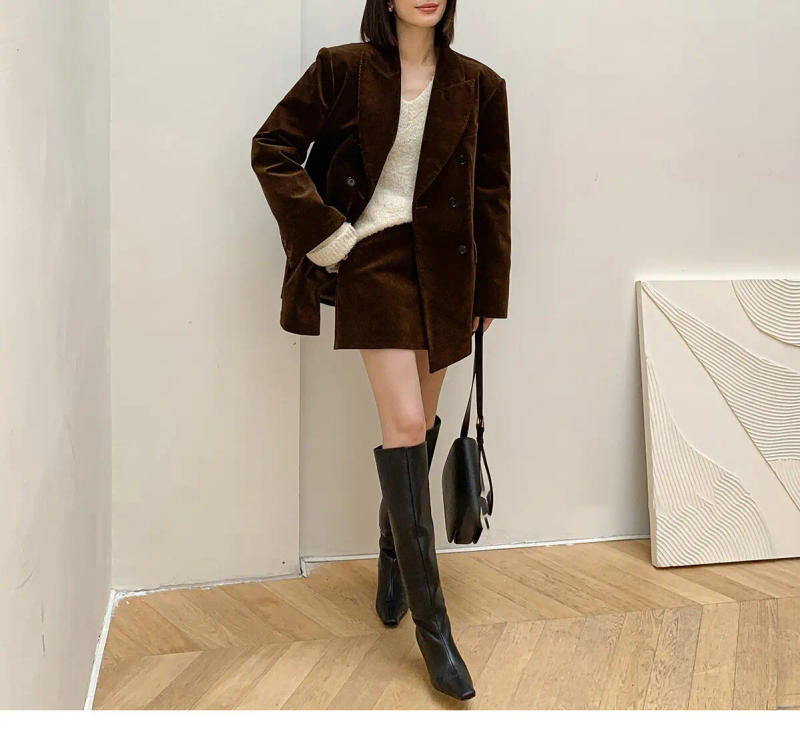 Description Picture 6 of itemAutumn Winter Women's Velvet Suit Coat Double-Breasted Deep Brown Loose Silhouette Western Style Outerwear